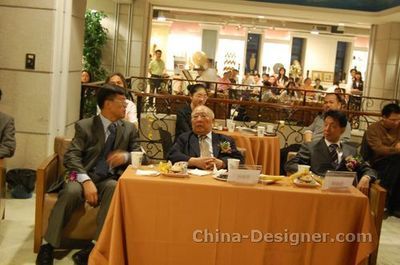 匯聚大灣區(qū)設(shè)計(jì)力量 中國(guó)建筑與室內(nèi)設(shè)計(jì)師深圳俱樂(lè)部正式成立，共筑設(shè)計(jì)創(chuàng)新高地